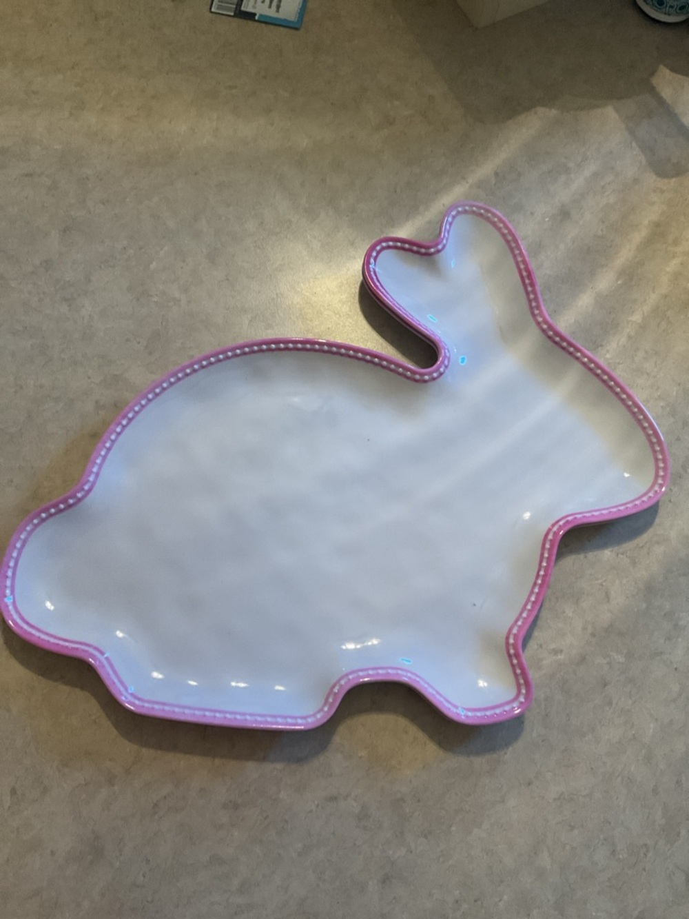Celebrate it NWT melamine bunny shaped serving platters